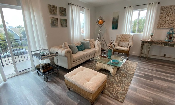 Mid City Condo | Brand-New two Bedroom Unit with Roof Top Patio