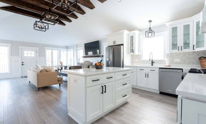 Williams Bay House | Brand New Williams Bay Stunner | 1/2 Mile to Lake |Firepit |Dogs Ok |Walk to town