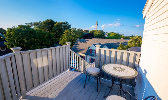 Provincetown House | Brasswood Inn
