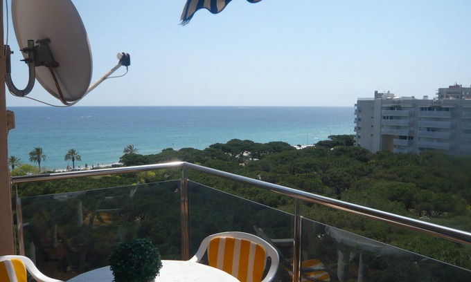 Blanes Apartment | Bravaholidays-240. Large Terrace with sea views, 1st line, Air Conditioning, Air Conditioned