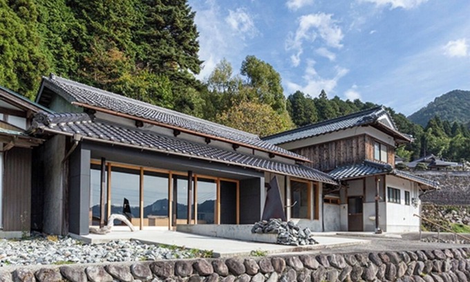 Kamikawa RV Rental | Breakfast and dinner included Glamping and tradi/Kanzaki County Hyōgo