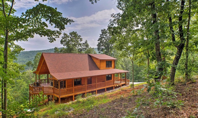Murphy Cabin | Breathtaking Murphy Cabin w/Deck & Mountain Views
