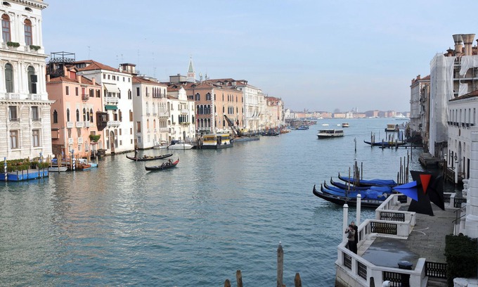 Dorsoduro Apartment | Breathtaking view on the Grand Canal and Guggenheim's garden
