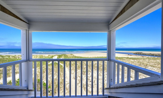 East Sandwich Cottage | Breathtaking Views of Cape Cod Bay and Scorton Creek, a Perfect Location