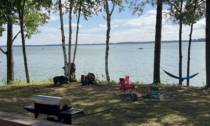 Pelican Lake House | Breathtaking View On Wonderful Pelican Lake