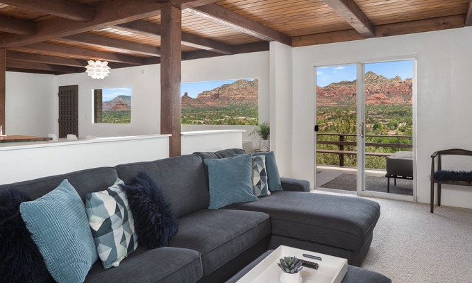 West Sedona House | Breathtaking Views from this private mountain top getaway!