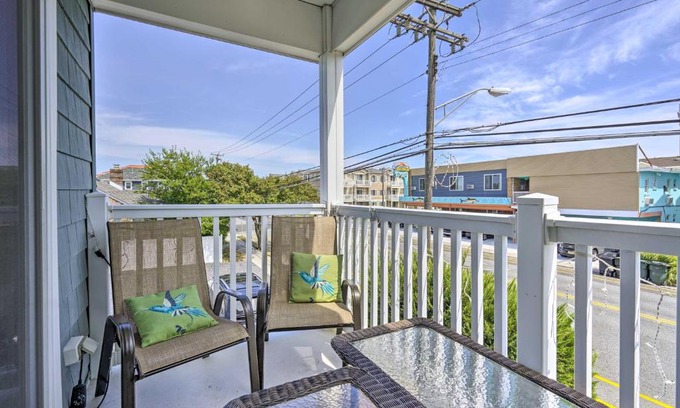 Wildwood Apartment | Breezy Wildwood Condo about 2 Blocks to Beach!