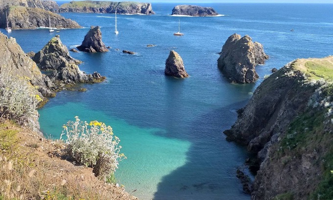 Sauzon Apartment | Bretagne. Belle ile en Mer Appartement vue sur la ria de Sauzon