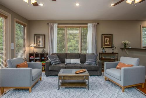 Brevard House | Brevard Basecamp