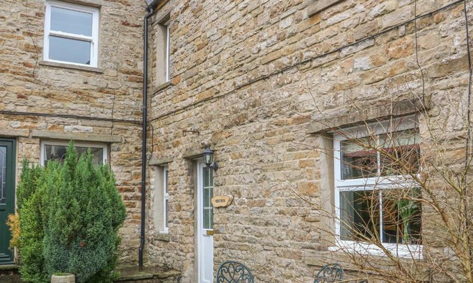 Hawes House | Bridge House
