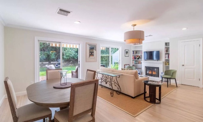 Bridgehampton House | Bridgehampton Townhouse Ideal Location
