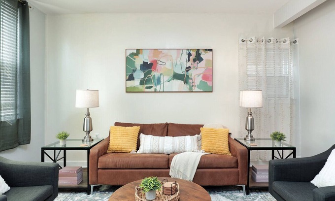 Bridgeport Apartment | Bridgeport Boho Chic Vibes