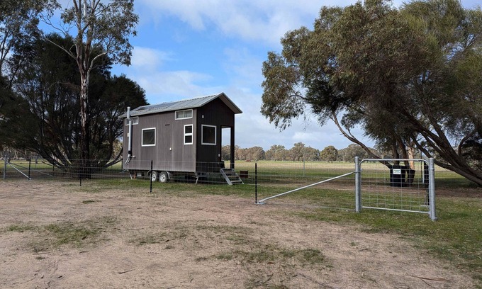 Dadswells Bridge House | Briggs' Bluff View at Grampians' Edge by Tiny Away