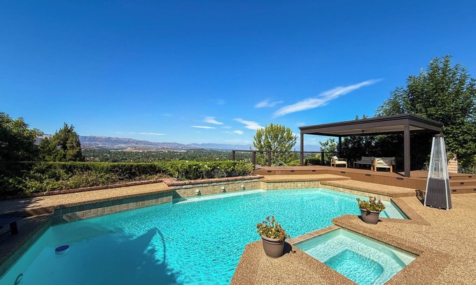 Hidden Hills House | Bright 4BR with Pool and View - GR-HH- MO