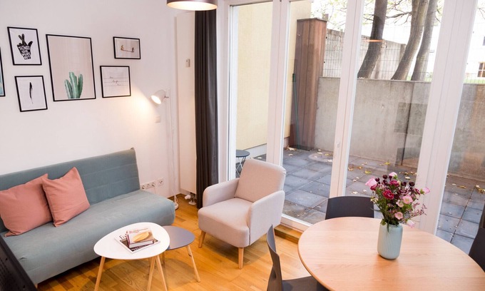Prenzlauer Berg Apartment | Bright and modern apartment in a perfect location (1)