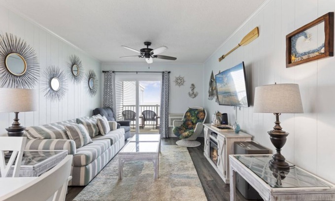 Windy Hill Condo | Bright and Sunny Condo with Stunning Oceanfront