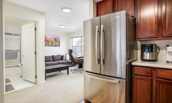 Midtown House | Bright and spacious centrally located townhouse