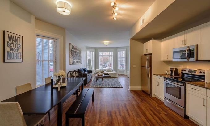 Midtown Apartment | Bright and Spacious Midtown Getaway with King Bed