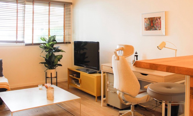 Montreuil Apartment | Bright apartment on the outskirts of Paris