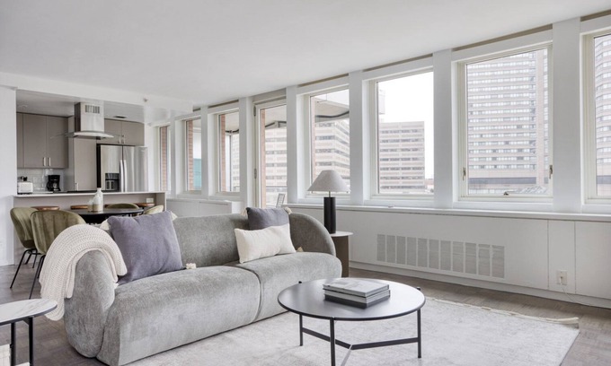 Back Bay Apartment | Bright Back Bay 2BR w/Gym, nr Prudential Center, by Blueground