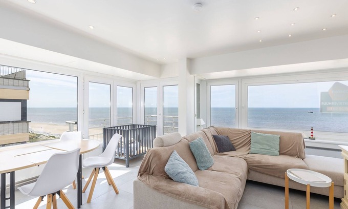 Westende Apartment | Bright Beachfront Apartment