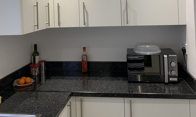 Falkirk House | Bright Carmuirs flat