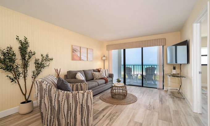 Fort Pierce Shores Condo | Bright coastal-boho 2 bed/2 bath Oceanfront Oasis in pristine Hutchinson Island