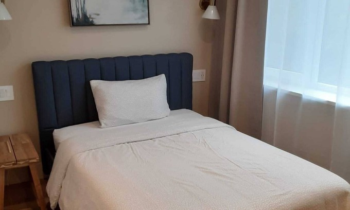 Sheepshead Bay Apartment | Bright comfortable room + bathroom in Brooklyn