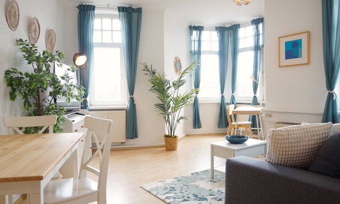 Erfurt Old Town Apartment | Bright & Cosy Apartment in perfect green Location