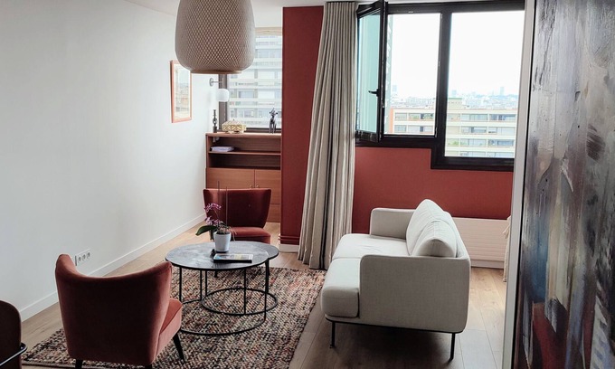 Gare Apartment | Bright flat with uninterrupted views in Paris 13th