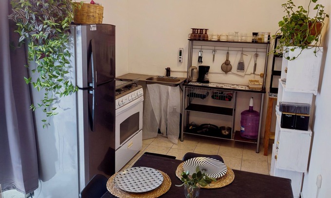 Centro Apartment | Bright Jalatlaco Suite with Parking & Kitchen, 10 min Walk to Oaxaca Center