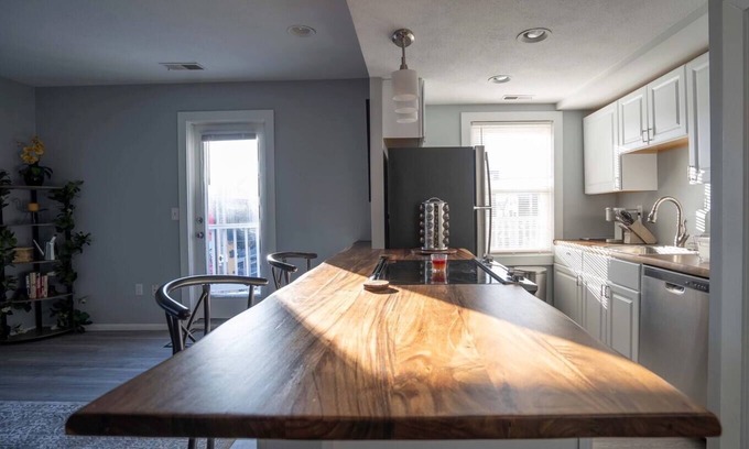 Federal Hill Apartment | Bright & Modern 2BR Apt in Historic Federal Hill!