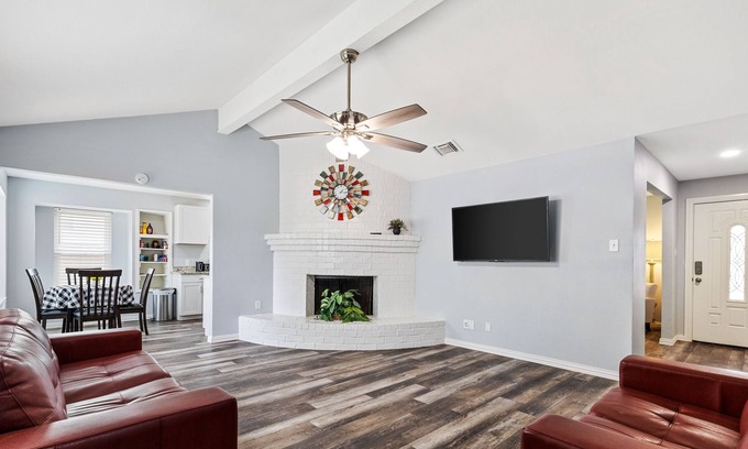 Bedford House | Bright & Spacious 4BR Home - Great Location!