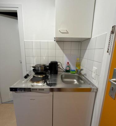 Harlaching Apartment | Bright Studio Near City & Nature
