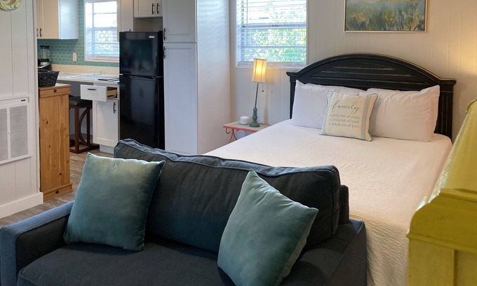 Kiska Beach Apartment | Bright Studio with High-Speed WiFi, Full Kitchen, Firepit, and Partial AC