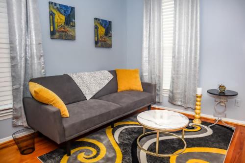 Central Business District Apartment | Bright & Stylish 2-Bedroom Near Downtown Mobile Free Parking