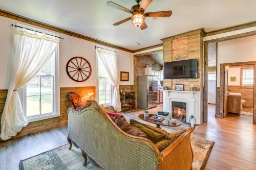 Whites Creek House | Bright Whites Creek Home 12 Mi to Dtwn Nashville!