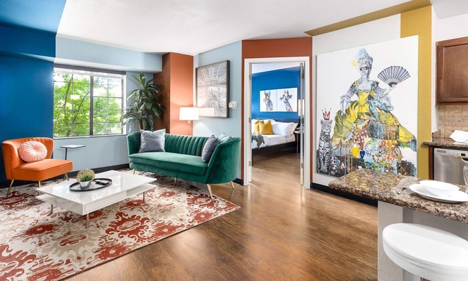 Wetmore Apartment | Brilliantly Beaming Two Bedroom Abode in La Cantera
