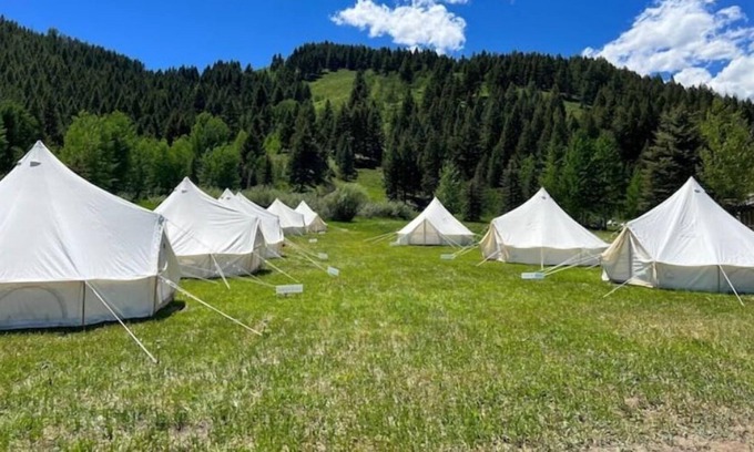 Brimfield RV Rental | Brimfield Massachusetts Meadows Glamping at show 7