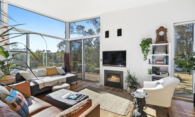 Surf Coast House | Bristlebird