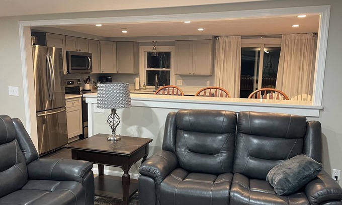 Bristol House | Bristol Getaway in Quiet Family Neighborhood