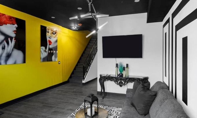 Grand Boulevard House | Bronzeville Luxury Black & White Duplex