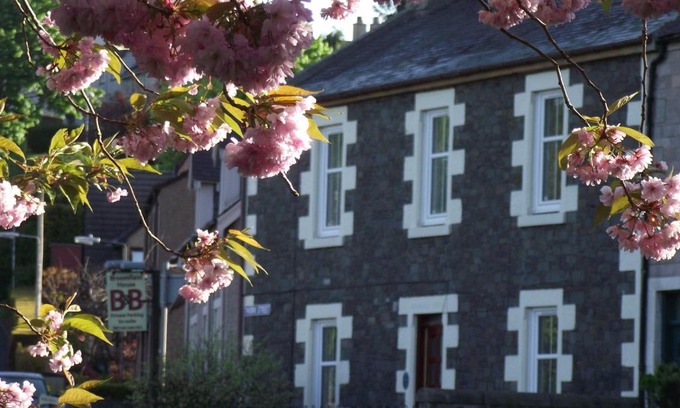 Earlston Bed & Breakfast | Broomfield House Bed and Breakfast