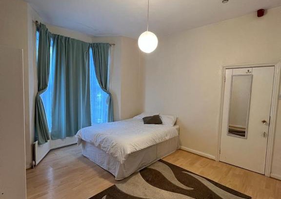 Tottenham House | Bruce Rooms