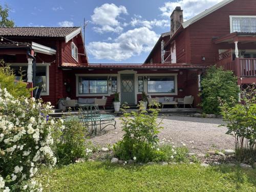 Rattvik House | Bruntegården