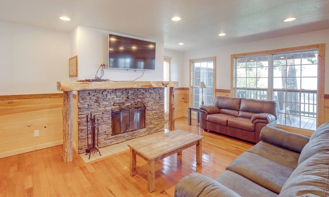Bryant Cabin | Bryant Cabin w/ Private Hot Tub & Community Pool!