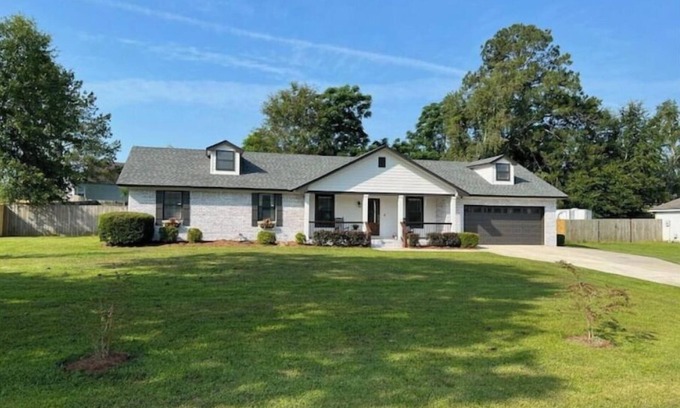 Valdosta House | Bubba & Lulu's Northlake Rental