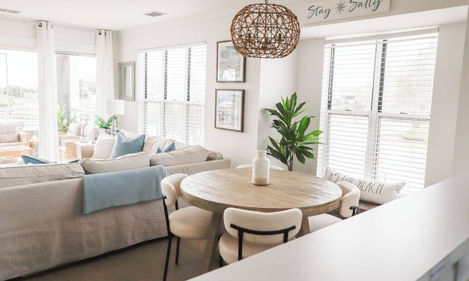 Manteo Condo | Buccaneer Village 111 | Stay Salty | Beautifully Decorated | Canal Front