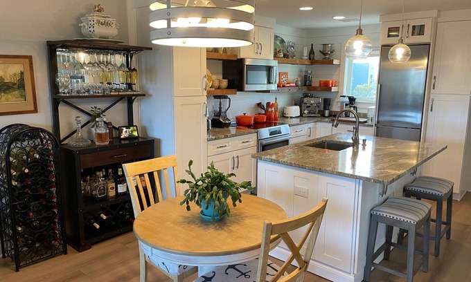Manteo Condo | Buccaneer Village 423 - Latitude Adjustment | Canal Front | Updated