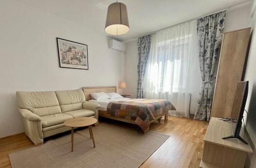 Otopeni Apartment | Bucharest Airport Stay & Fly